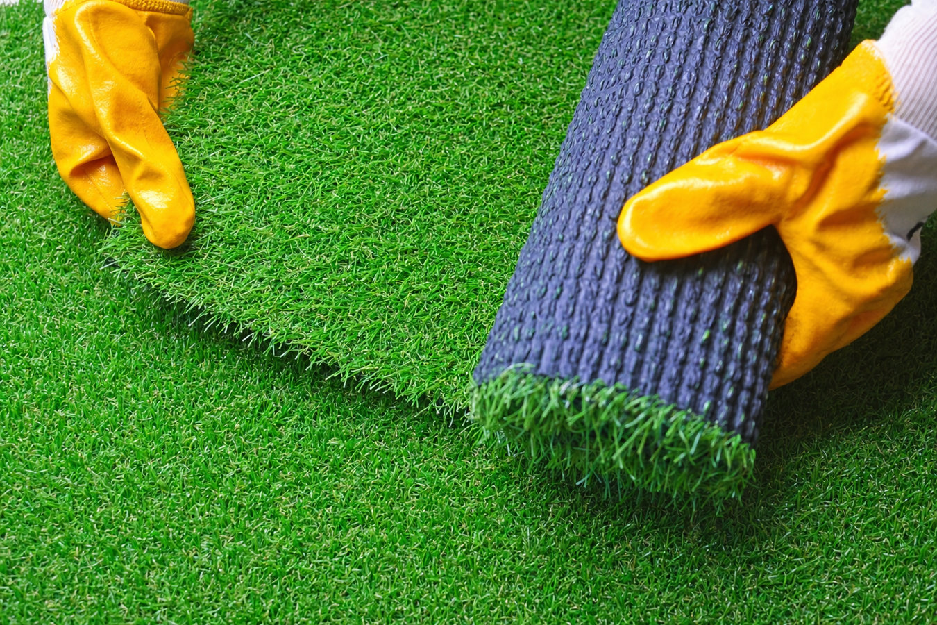 Synthetic lawn turf in West Covina, CA